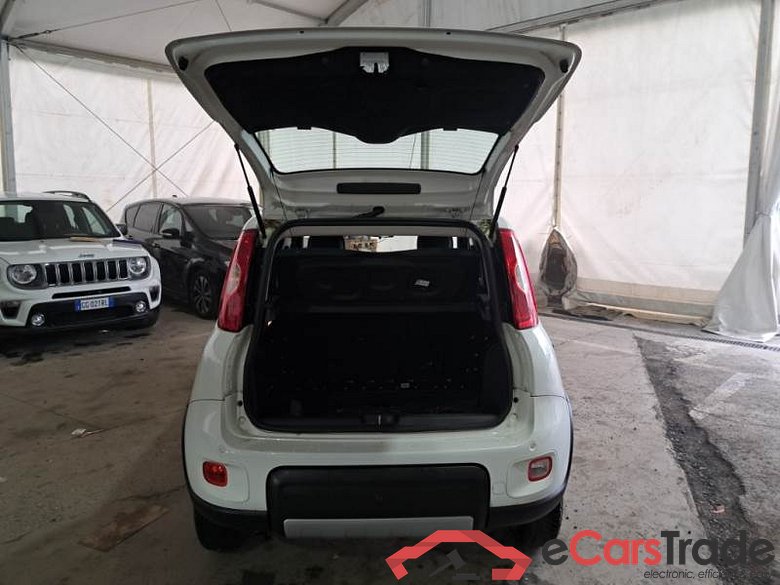 FIAT PANDA / 2011 / 5P / BERLINA 0.9 TWINAIR TURBO 85CV WILD 4X4 #5