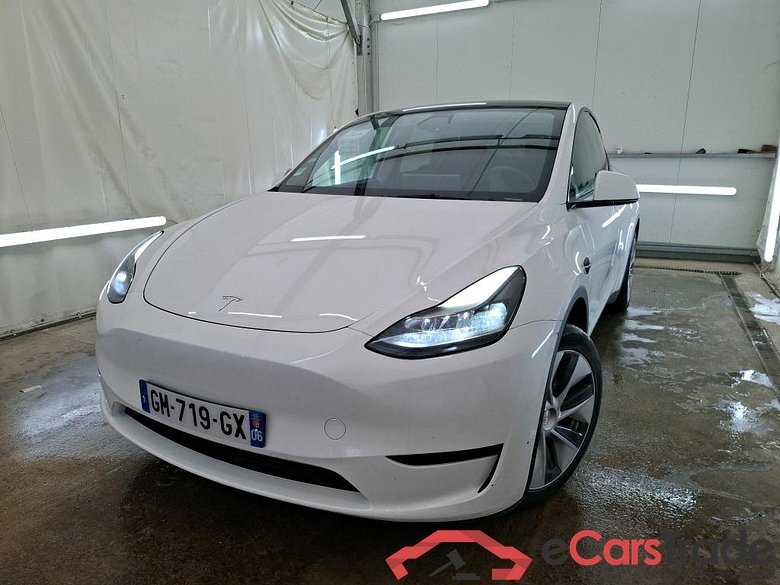 TESLA Model Y / 2021 / 5P / SUV RWD #1