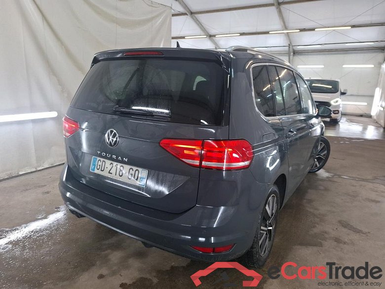 Touran Carat BlueMotion Tech 2.0 TDI 150CV BVA7 E6d #3