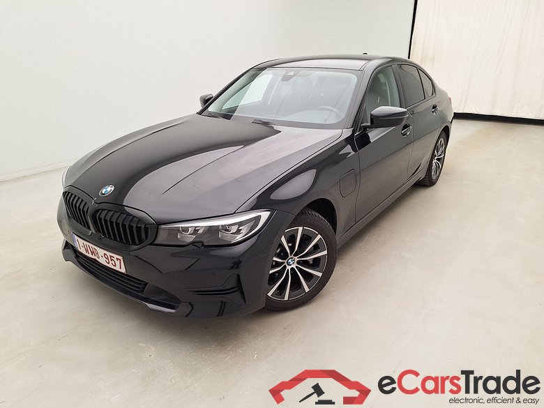 BMW, 3-serie '18, BMW 3 Reeks Berline 330e (135 kW) 4d #1