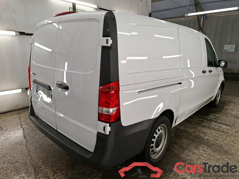 MERCEDES-BENZ Vito Long / 2020 / 4P / Fourgon tôlé e-Vito 60KWH Long #3