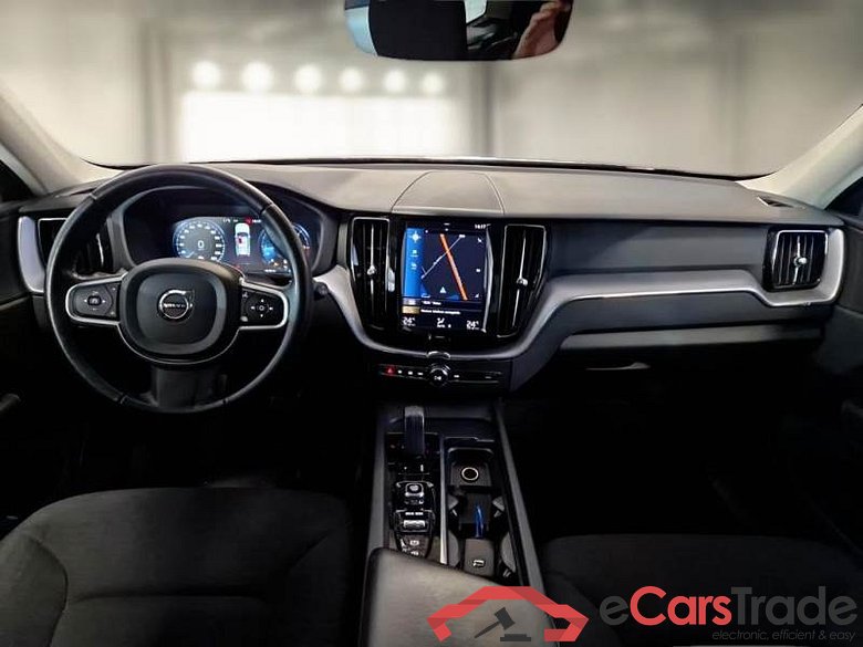 VOLVO XC60 / 2017 / 5P / SUV B4 D AWD AUTOMATICO MOMENTUM #3