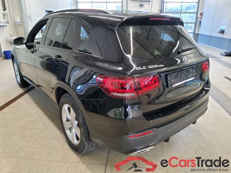 Mercedes-Benz GLC (BM 253)(06.2015->) DE - SUV5 GLC 300 de EU6d, de AMG Line 4Matic (EURO 6d), (Facelift) 2020 - 2022 #4
