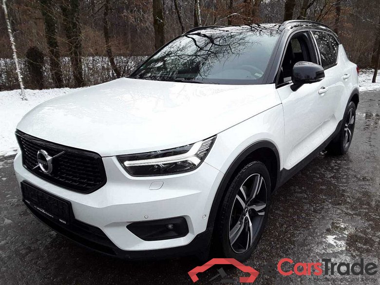 Volvo XC40 (2017->) DE - SUV5 B4 2WD EU6d, R-Design (EURO 6d), 2020 - 2022