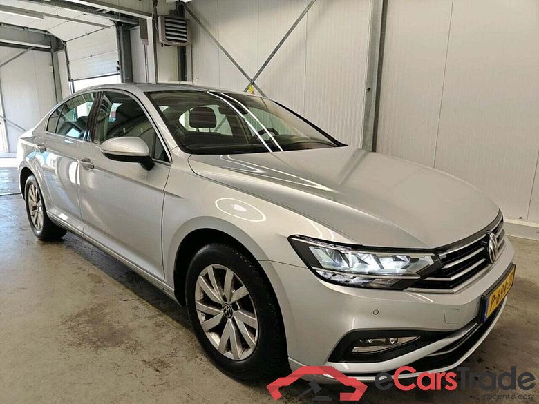 VOLKSWAGEN PASSAT 1.5 TSI Business #5