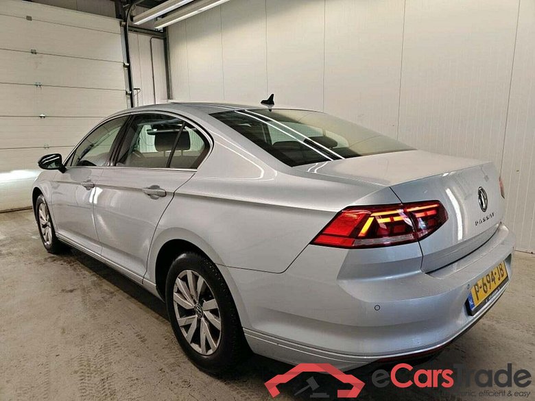 VOLKSWAGEN PASSAT 1.5 TSI Business #6