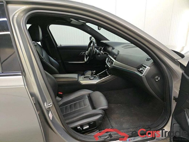 BMW 3-serie 320i High Exe. Ed. #6