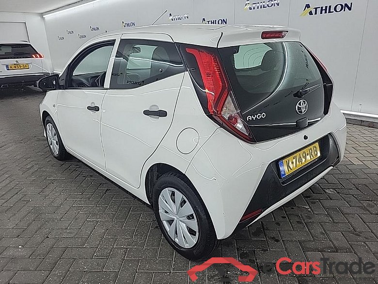 TOYOTA Aygo 1.0 VVT-i x-fun #4