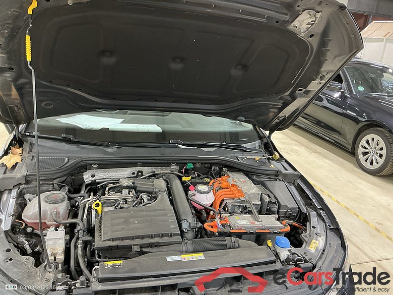 VOLKSWAGEN GOLF VIII 1.4 EHYBRID STYLE BUSINESS DSG #6