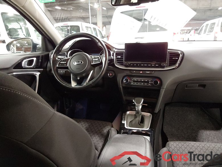KIA Cee'd 1.6 GDI PHEV BUSINESS LINE DCT #6