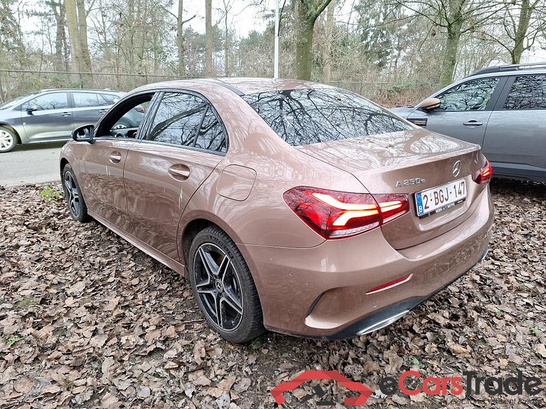 MERCEDES-BENZ A-CLASS LIMOUSINE 1.3 A 250 E BUSINESS SOLUTION DCT #3