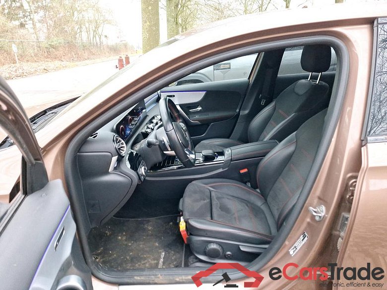 MERCEDES-BENZ A-CLASS LIMOUSINE 1.3 A 250 E BUSINESS SOLUTION DCT #5