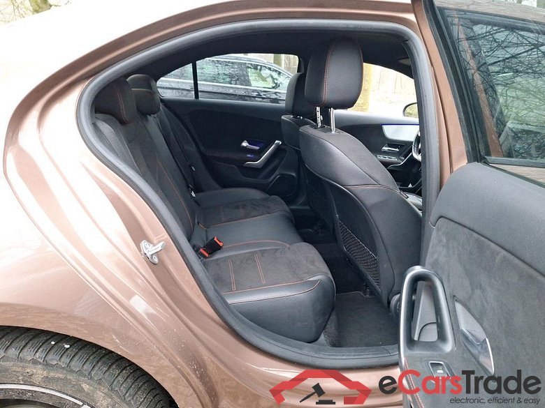 MERCEDES-BENZ A-CLASS LIMOUSINE 1.3 A 250 E BUSINESS SOLUTION DCT #6