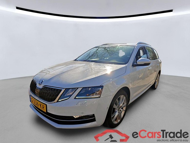 SKODA Octavia Combi 85 kW #1