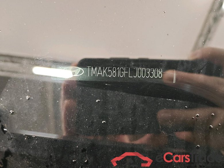 Hyundai KONA Premium Electric 64 kWh 5d #6