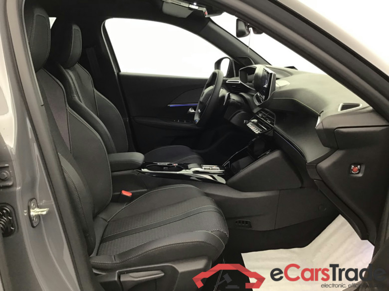 Peugeot 2008 GT 1.2 Hybrid Electric/Gasoline 137hp #6