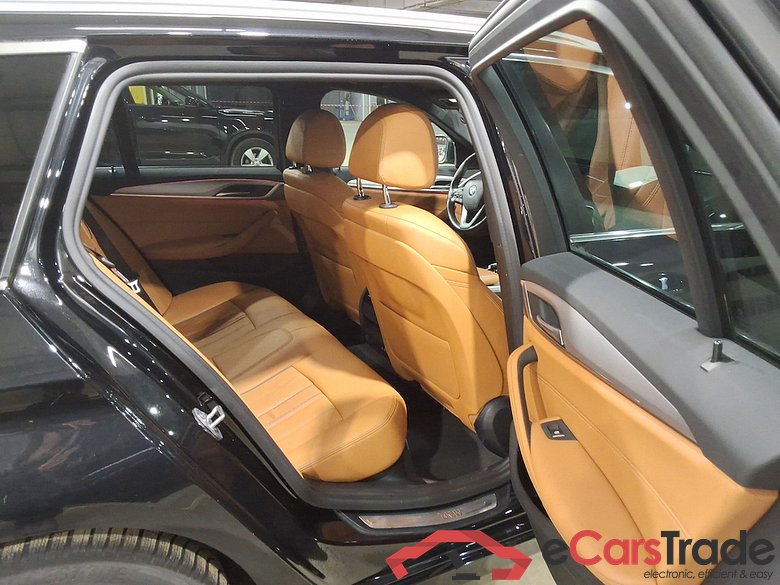 BMW 5 SERIES TOURING 2.0 518D 110KW TOURING AUTO #5
