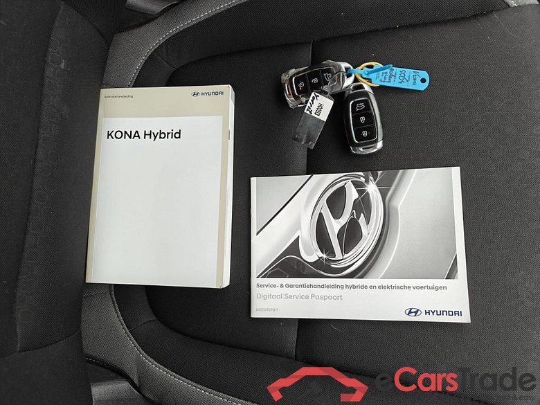 Hyundai KONA 1.6 GDI HEV Fashion 5d #4