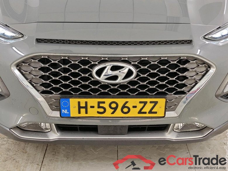 Hyundai KONA 1.6 GDI HEV Fashion 5d #5