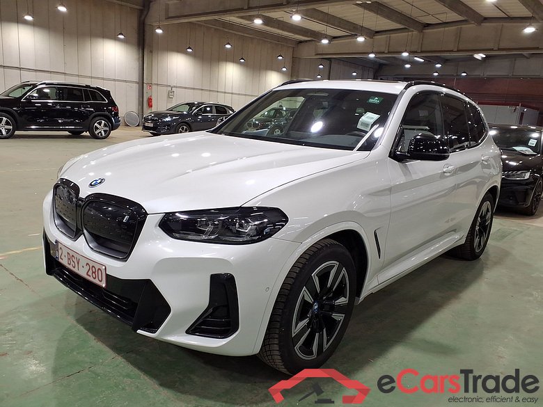 BMW IX3 80KWH AUTO