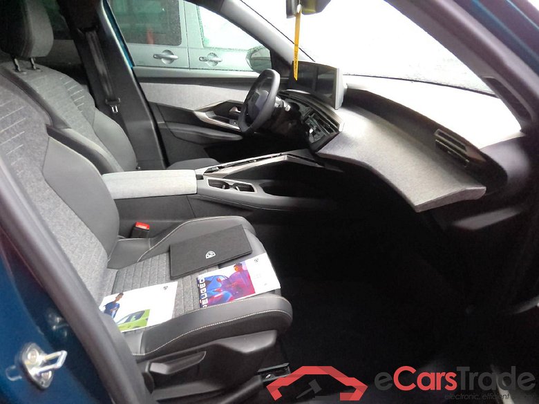 Peugeot 5008 Allure Hybrid 145 ch e-DCS6 #3