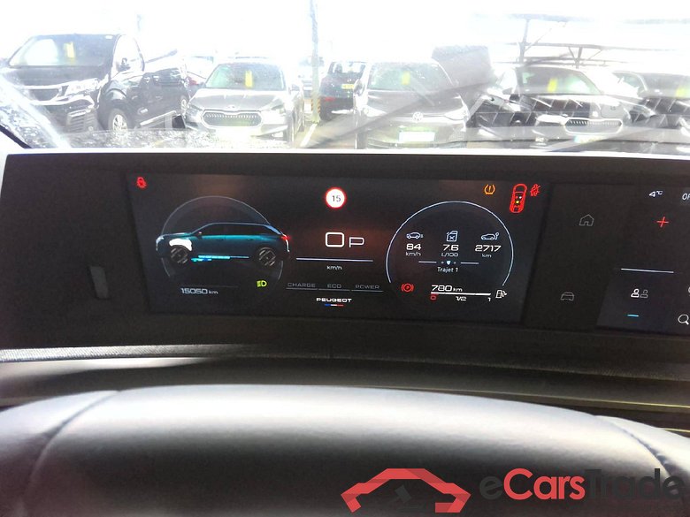Peugeot 5008 Allure Hybrid 145 ch e-DCS6 #4