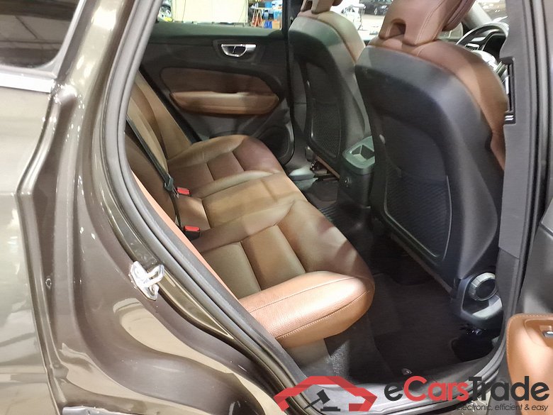 VOLVO XC60 2.0 T6 RECHARGE GEARTRONIC INSCRIPTION #5