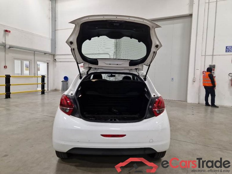 PEUGEOT 208 / 2015 / 5P / BERLINA VAN ACTIVE BLUEHDI 100CV #5