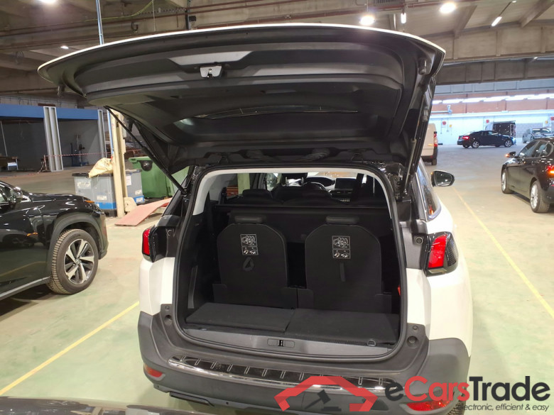 PEUGEOT 5008 1.2 PURETECH 130 AUTO CROSSWAY #3