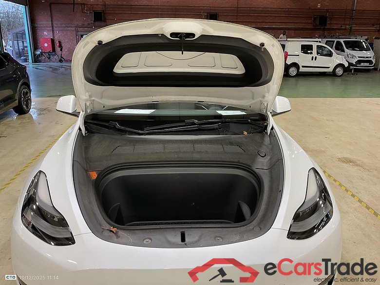 TESLA MODEL Y BEV AUTO RWD #6