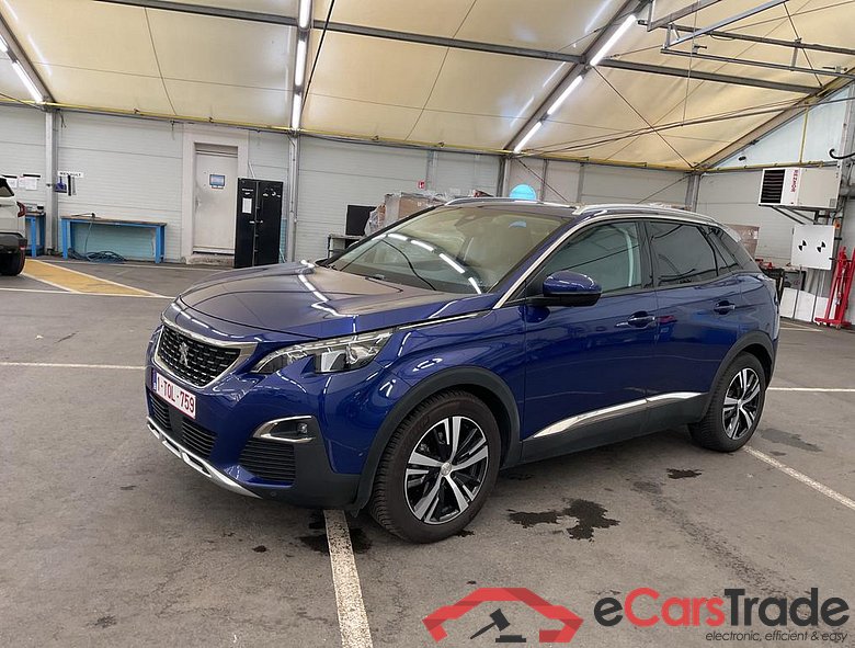 PEUGEOT 3008 1.2 PureTech Allure #1