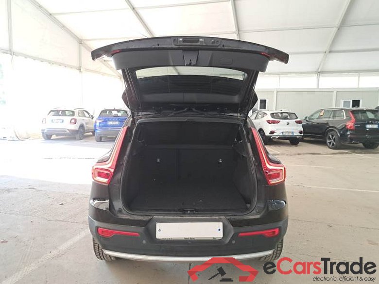 VOLVO XC40 / 2021 / 5P / SUV T4 RECHARGE PLUG-IN AUTO ESSENTIAL #5