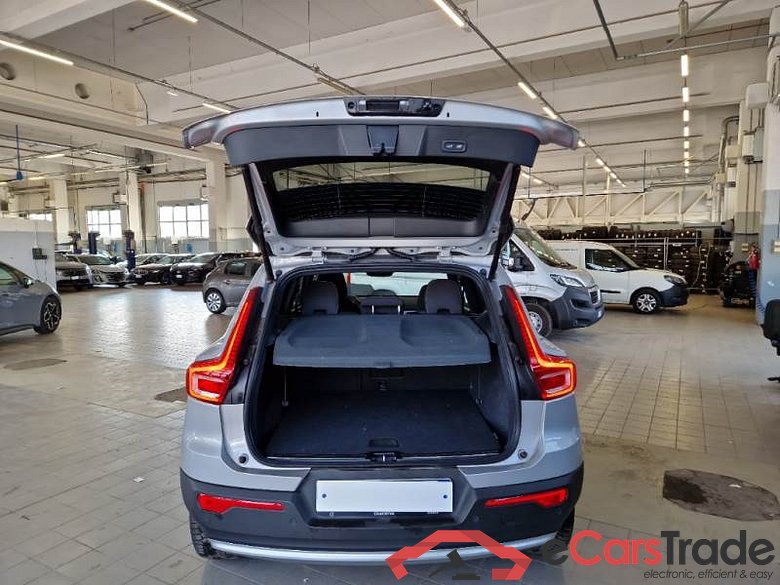 VOLVO XC40 / 2021 / 5P / SUV T5 RECHARGE PLUG-IN AUTO PLUS BRIGHT #5