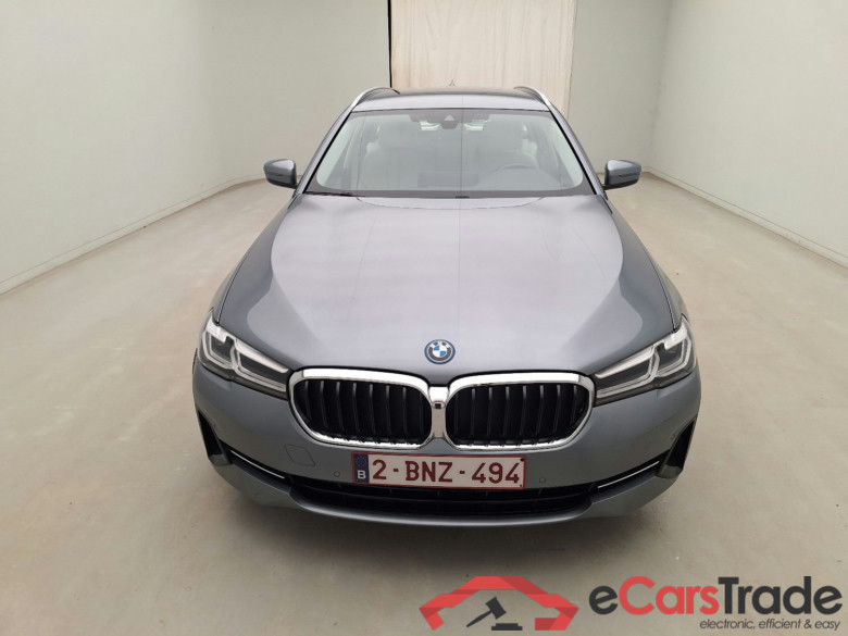 BMW, 5-ser To FL'20 PHEV, BMW 5 Reeks Touring 520e 150kW 5d