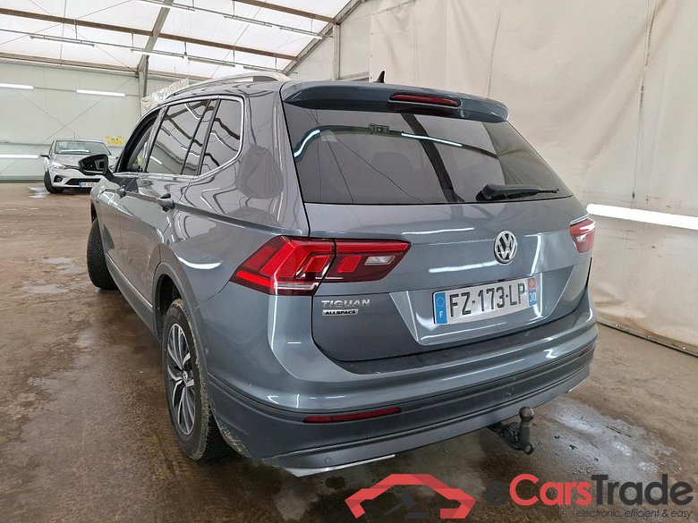 VOLKSWAGEN Tiguan Allspace / 2017 / 5P / SUV 2.0 TDI 150 DSG7 Confortline Business #2