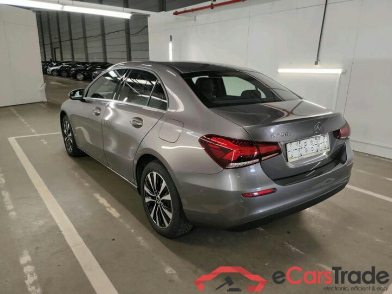 Mercedes A-Klasse Limousine A-Klasse Limousine A 250e Business Solution (PHEV) 160kW/218pk  4D/P Auto-8 #3
