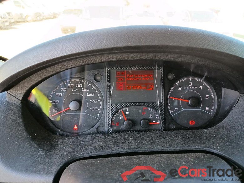 FIAT Ducato / 2014 / 4P / furgón Furgón 35 Medio 100kW Natural Power #4