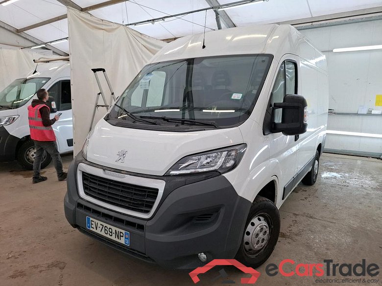 PEUGEOT Boxer / 2014 / 4P / Fourgon tôlé 2.0 BLUEHDI 110 PREMIUM PA 333 L1H2