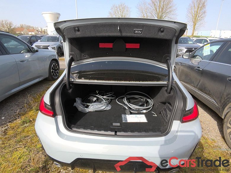 SERIE 3 BERLINE 330e M SPORT 6M BB #5