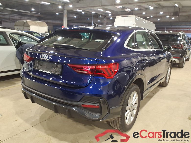 AUDI Q3 Sportback 1.4 45 TFSI E S TRONIC #4