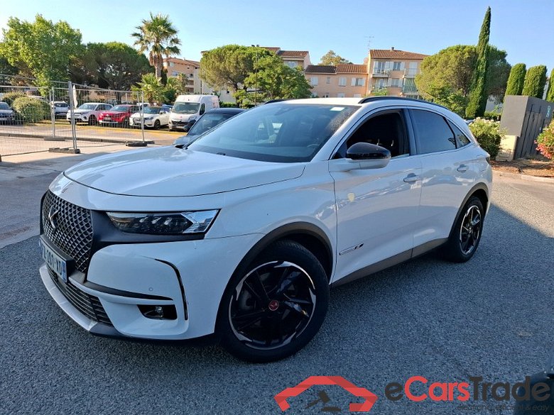 DS 7 Crossback 1.6 E-Tense Hybrid Performance Line Aut. LED Virtual Navi Sport-Leather-Alcantara KeylessGo Camera Klima PDC ...