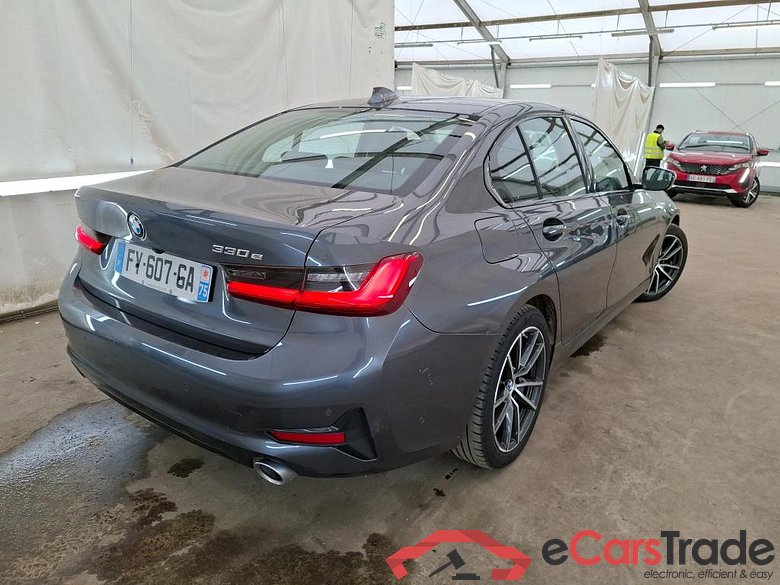 BMW Série 3 Berline / 2018 / 4P / Berline 330e 292ch Edition Sport BVA8 Hybride #3