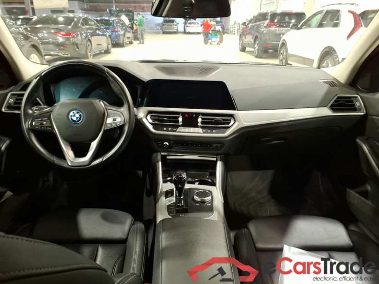 BMW 320e Plug-In Hybrid Aut. LED-Xenon LC-Pro Navi Hi-Fi Sport-Leather KeylessGo Camera Klima PDC ... #5