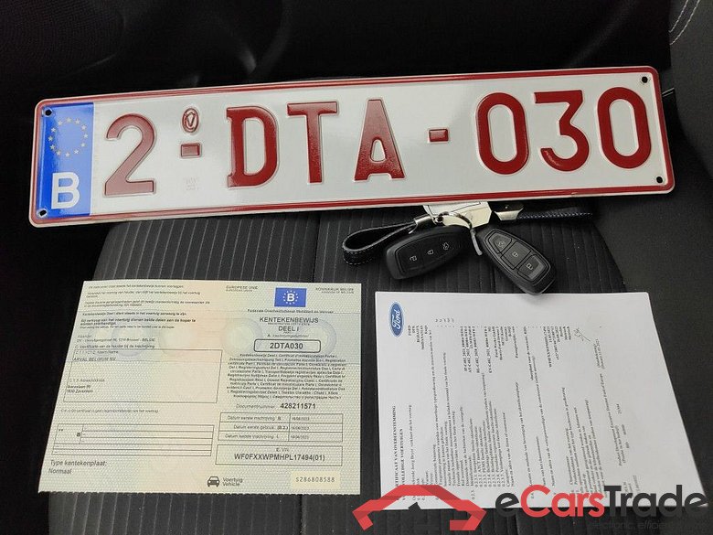 Ford Kuga 2.5i PHEV Aut. 165kW Titanium 5d #4