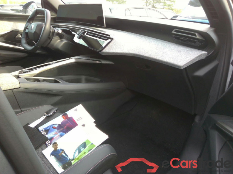 Peugeot 5008 Allure Hybrid 136 e-DCS6 #3