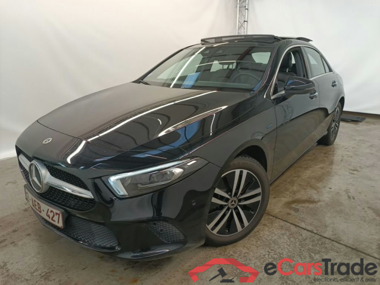 Mercedes-Benz A-Klasse Limousine A 250e Business Solution 4d #1