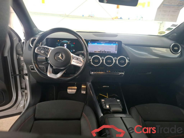 MERCEDES-BENZ GLA / 2020 / 5P / SUV 2.0 GLA 200 D AMG LINE DCT #5