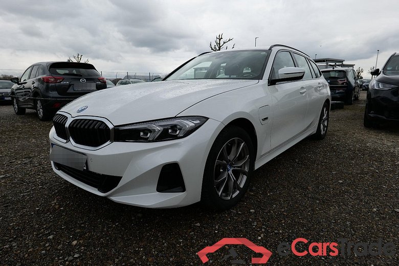 Baureihe 3 Touring 330 e 2.0 215KW AT8 E6d