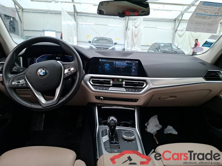 BMW Série 3 Touring / 2019 / 5P / Break 330e xDrive 292ch Luxury BVA8 Hybride #5