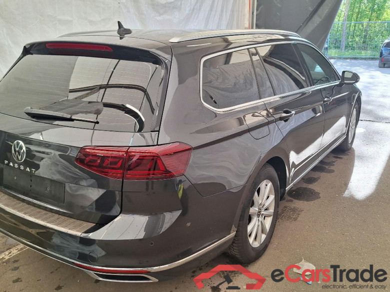 Volkswagen Passat Variant 2.0 TDI Elegance 200Hp Aut. LED-Matrix Navi ACC 1/2 Sport-Leather-Alcantara KeylessGo Klima PDC ... #3